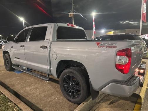 2020 Toyota Tundra SR5