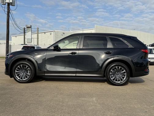 Jet Black Mica 2025 Mazda CX-70 3.3 Turbo Preferred Package