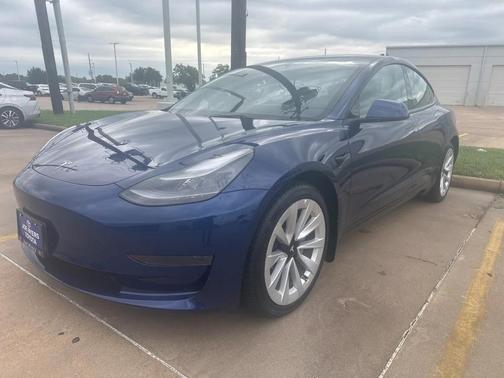 2023 Tesla Model 3 Standard Range