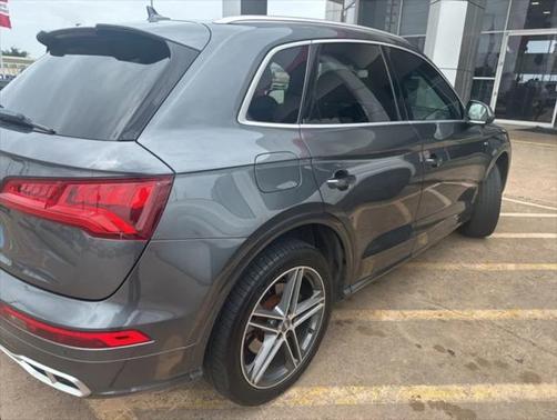 2018 Audi SQ5 3.0T Premium Plus