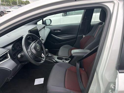 Silver 2025 Toyota Corolla SE