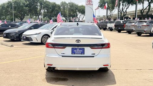 Wind Chill Pearl 2026 Toyota Camry XSE
