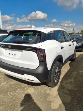 Fresh Powder 2025 Nissan Kicks S