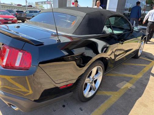 2011 Ford Mustang GT Premium