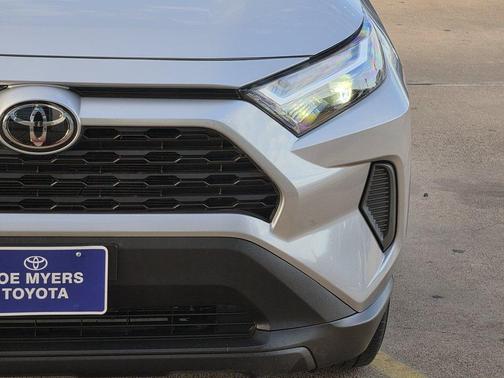 Silver Sky Metallic 2025 Toyota RAV4 XLE