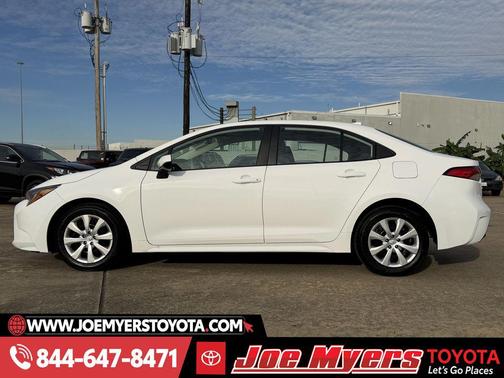 2025 Toyota Corolla LE