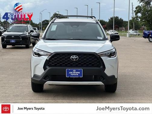 2025 Toyota Corolla Cross LE