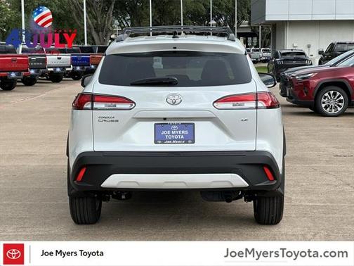 2025 Toyota Corolla Cross LE