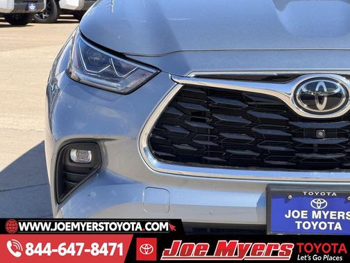 2023 Toyota Highlander Platinum