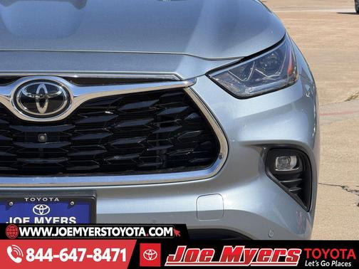 2023 Toyota Highlander Platinum