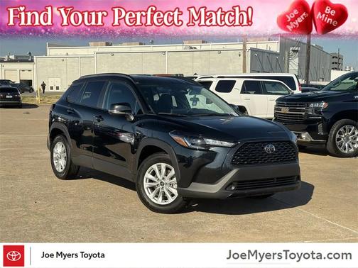 2025 Toyota Corolla Cross LE