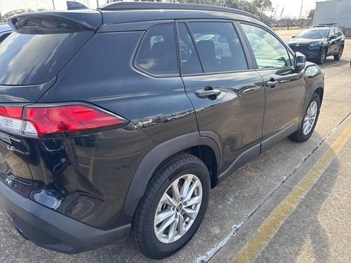 2025 Toyota Corolla Cross LE