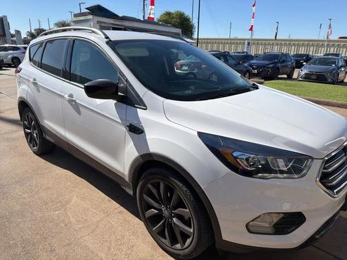 2019 Ford Escape SE