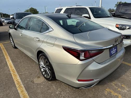 2019 Lexus ES 350 Ultra Luxury