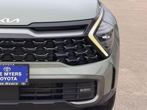 Jungle Green/Ebony Black Roof 2024 Kia Sportage S