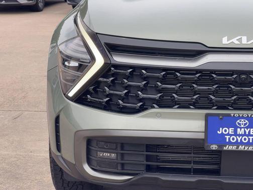 Jungle Green/Ebony Black Roof 2024 Kia Sportage S