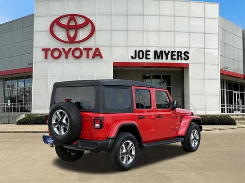 2023 Jeep Wrangler 4-Door Sahara 4x4