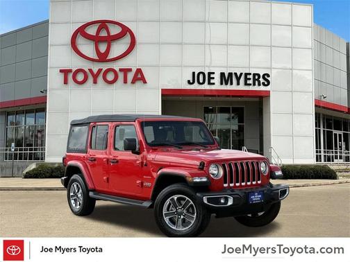 2023 Jeep Wrangler 4-Door Sahara 4x4