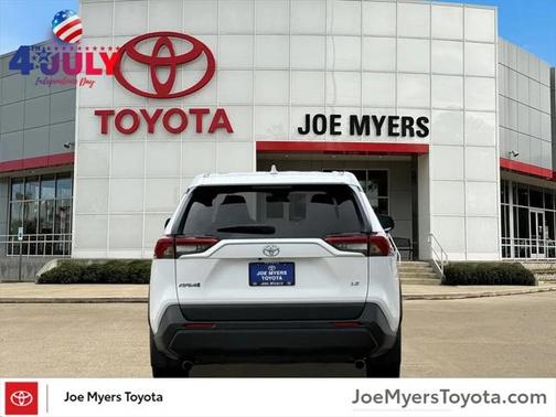 2024 Toyota RAV4 LE