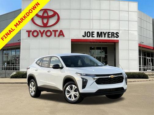 2025 Chevrolet Trax LS