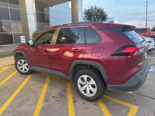 2019 Toyota RAV4 LE