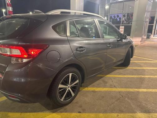2019 Subaru Impreza 2.0i Premium