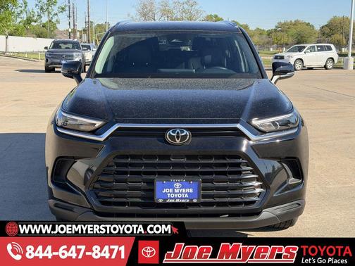 Midnight Black Metallic 2025 Toyota Grand Highlander XLE