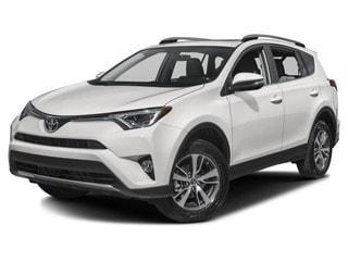 Super White 2018 Toyota RAV4 XLE