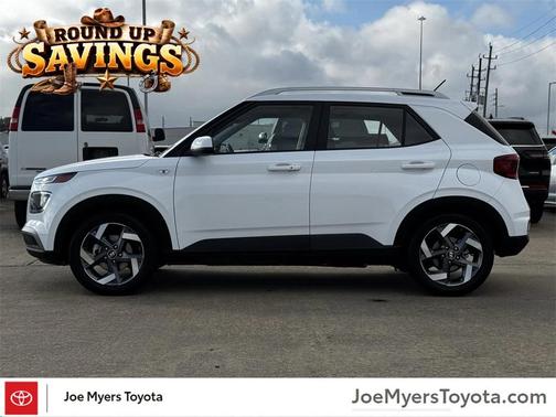 2025 Hyundai VENUE SEL