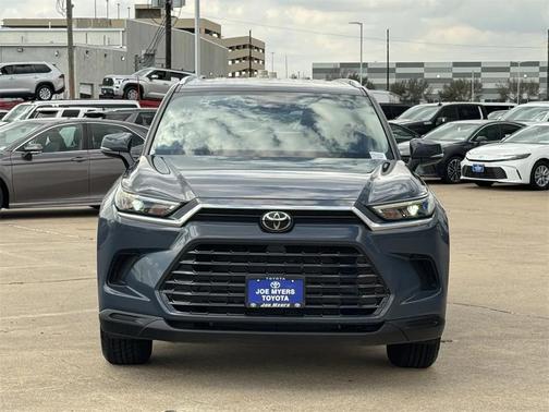 2025 Toyota Grand Highlander XLE