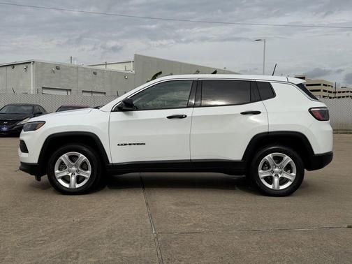 Bright White Clearcoat 2023 Jeep Compass Sport