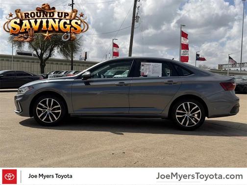 2025 Volkswagen Jetta 1.5T SE