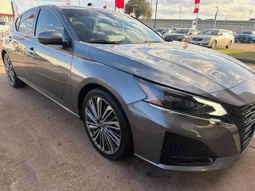 2023 Nissan Altima 2.5 SL