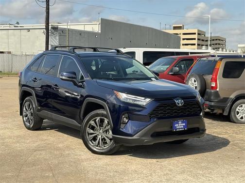 2024 Toyota RAV4 Hybrid XLE Premium