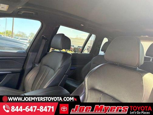 Carbon Black Metallic 2021 BMW X7 xDrive40i