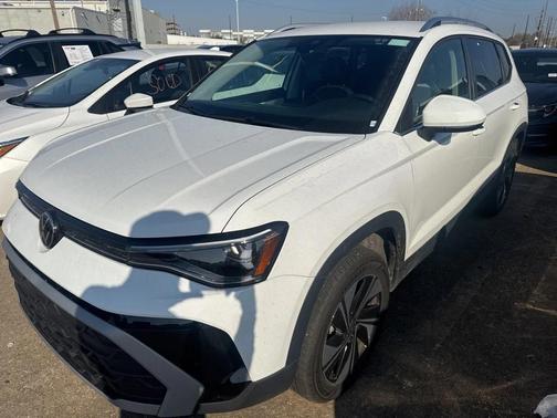 2025 Volkswagen Taos 1.5T SE