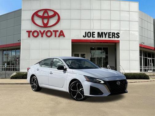 2025 Nissan Altima SR AWD