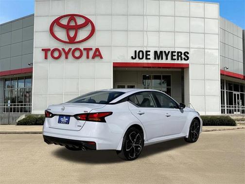 2025 Nissan Altima SR AWD