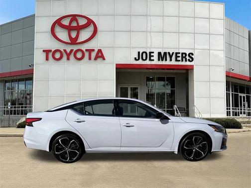 2025 Nissan Altima SR AWD