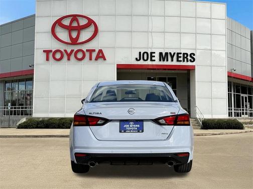 2025 Nissan Altima SR AWD