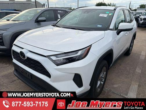 Ice Cap 2025 Toyota RAV4 XLE