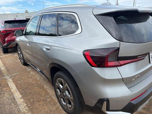 Silver Metallic 2025 BMW X1 xDrive28i
