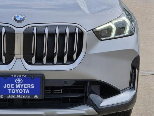 Silver Metallic 2025 BMW X1 xDrive28i