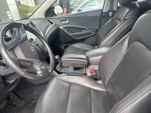 2017 Hyundai SANTA FE SE Ultimate