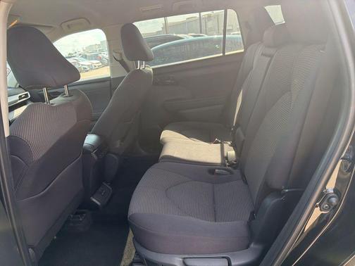 Midnight Black Metallic 2025 Toyota Highlander LE