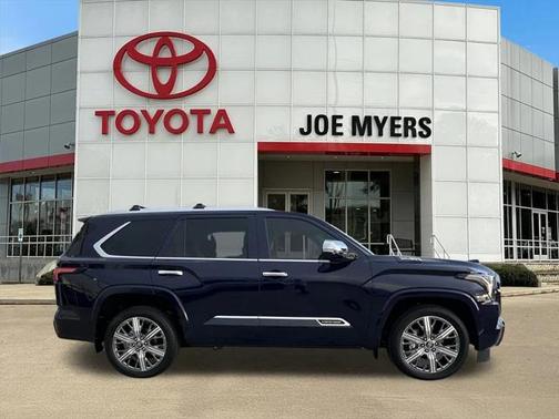 2025 Toyota Sequoia Base