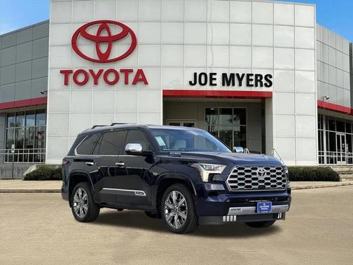 2025 Toyota Sequoia Base