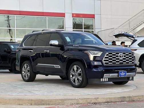 2025 Toyota Sequoia Base