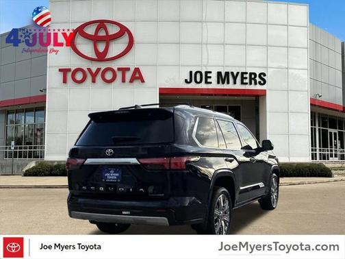2025 Toyota Sequoia Base
