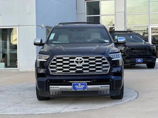 2025 Toyota Sequoia Base